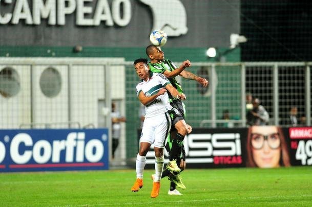 Equipes se enfrentaram nesta segunda-feira, s 20h, pela sexta rodada da Srie B do Brasileiro