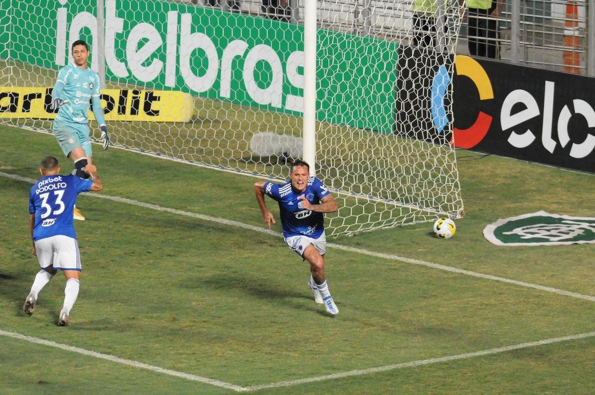 Fotos do jogo entre Cruzeiro e Remo pela Copa do Brasil