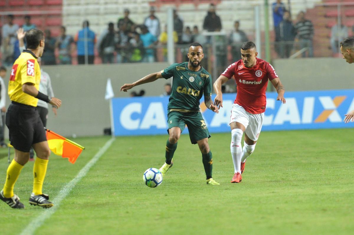 Fotos do jogo entre Amrica e Internacional, no Independncia, pela 15 rodada do Campeonato Brasileiro