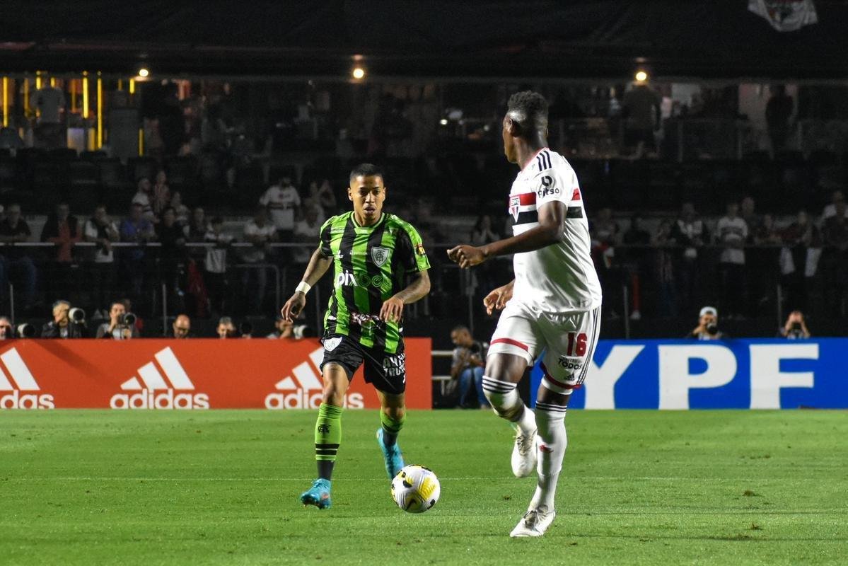 Fotos da partida de ida das quartas de final da Copa do Brasil, entre So Paulo e Amrica, no Morumbi
