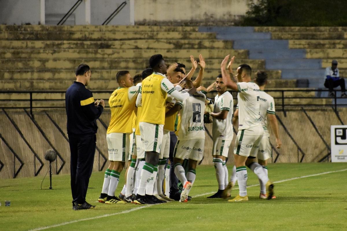 So Bento e Amrica duelam pela 19 rodada da Srie B