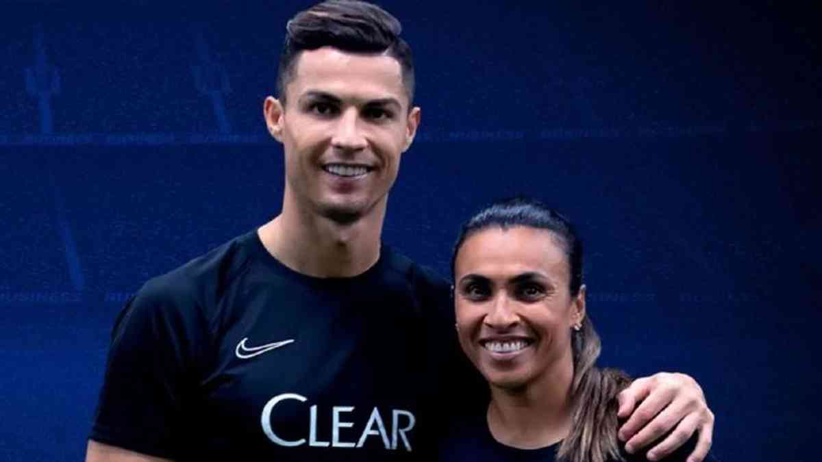 RFI - Cristiano Ronaldo e Marta : os melhores jogadores do mundo em 2008