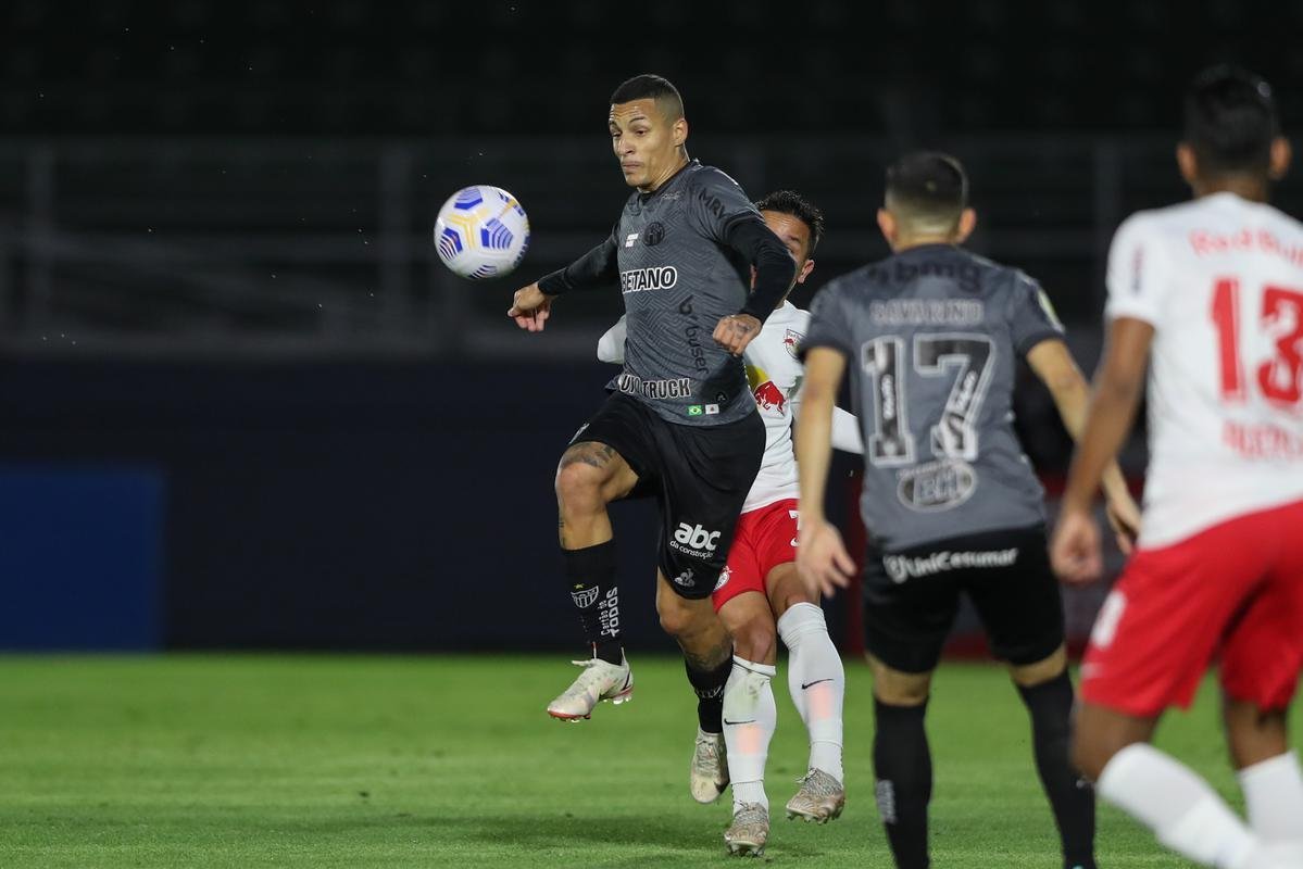 Fotos do jogo entre Red Bull Bragantino e Atltico
