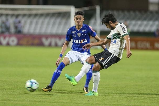 Fotos do jogo entre Coritiba e Cruzeiro, no Couto Pereira, pela 29ª rodada do Brasileiro