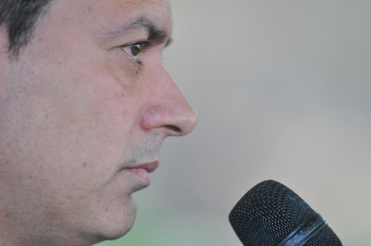 Tarde na Cidade do Galo teve entrevista de Di Santo, pronunciamento de Rui Costa e treino