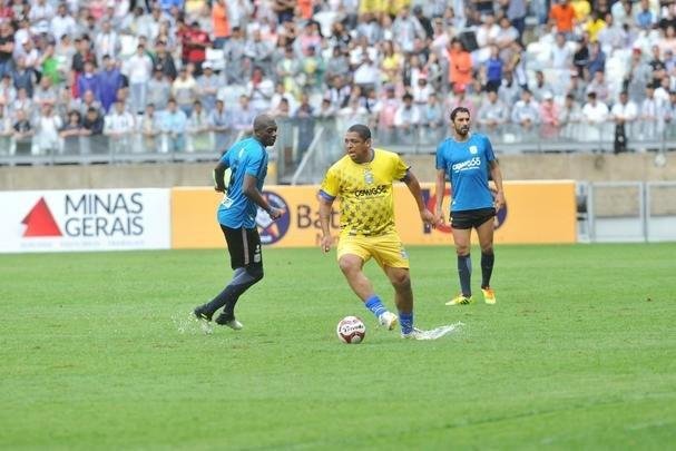 Fotos do 'Game of Dreams', jogo festivo dos Amigos do Ronaldinho contra os Amigos do Penta