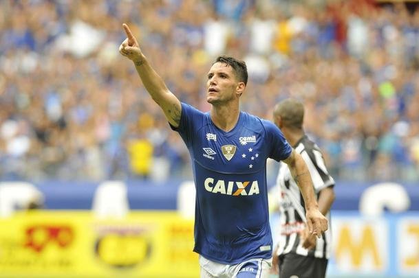 Fotos do segundo tempo de Cruzeiro x Tupi, no Mineiro