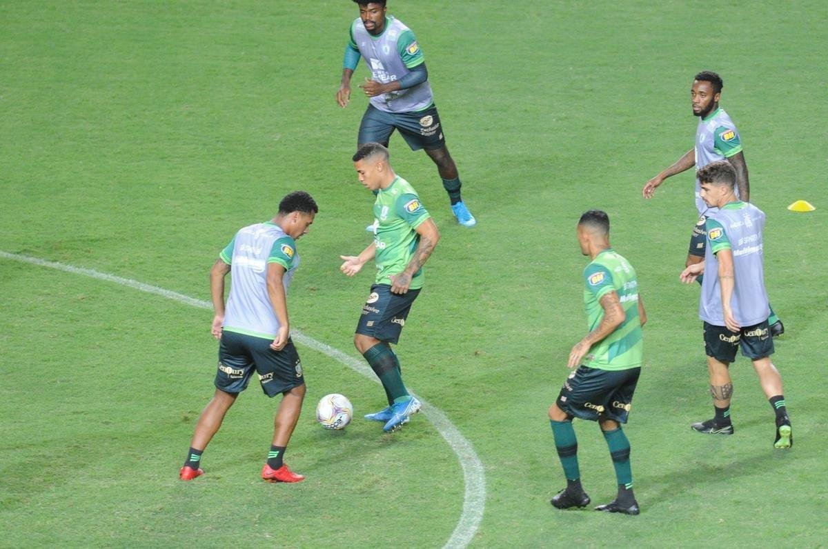 Fotos do jogo entre Amrica e Sampaio Corra, no Independncia, em Belo Horizonte, pela 27 rodada da Srie B do Campeonato Brasileiro