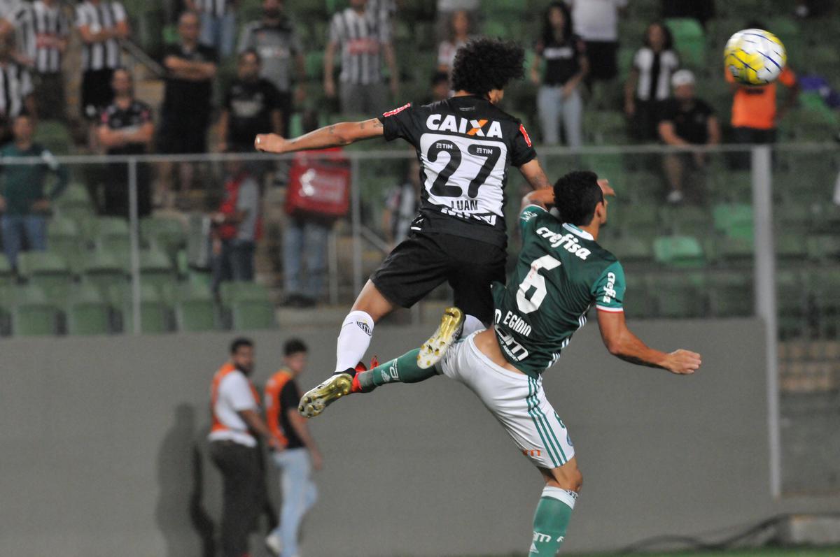 2016 - 13 vitrias, trs empates e trs derrotas (73,7% de aproveitamento), com 39 gols marcados e 20 gols sofridos