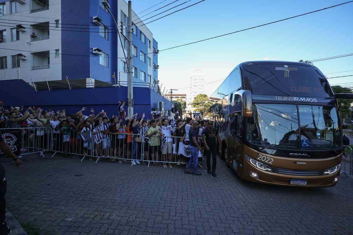 No fim da tarde desta sexta-feira (4/3), delegao do Atltico desembarcou em Governador Valadares, onde enfrentar o Democrata pelo Campeonato Mineiro.