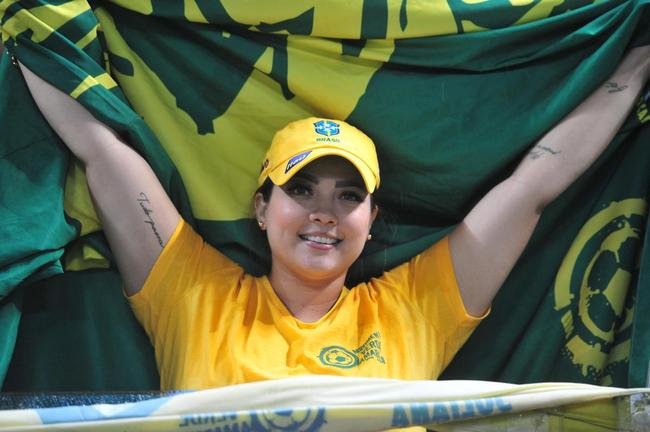 Fotos da torcida no Mineiro durante a vitria do Brasil sobre o Paraguai, por 4 a 0, pela 16 rodada das Eliminatrias da Copa do Mundo do Catar
