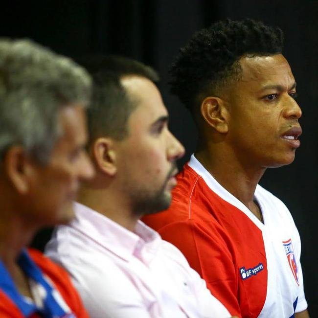 Com jogadores conhecidos da torcida mineira, como o zagueiro Edcarlos o meio-campista Leandro Domingues, o Betim apresentou o elenco nessa segunda-feira (21)