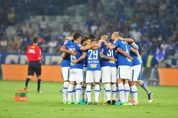 Imagens de Cruzeiro x Grmio, no Mineiro, pelas semifinais da Copa do Brasil