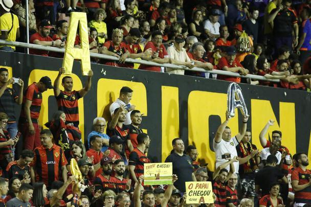 Foi sofrido, foi suado, mas o Sport voltou  Srie A. Depois de sair perdendo a partida diante da Ponte Preta, o Leo virou o jogo com dois gols de Guilherme, artilheiro da Segunda Diviso, com 17 gols e sacramentou o acesso na ltima partida em seu reduto no ano