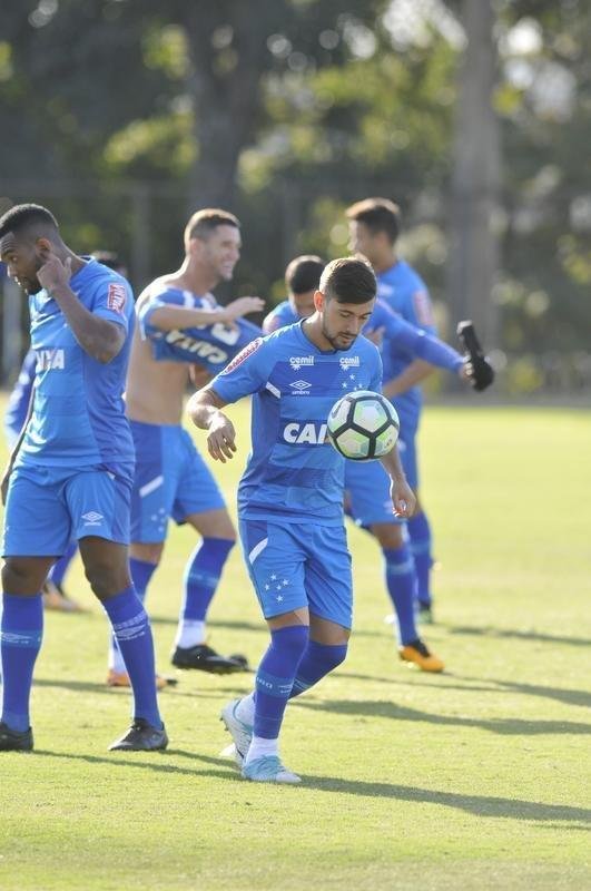 Imagens do treino do Cruzeiro nesta tera-feira (25/07) na Toca da Raposa II