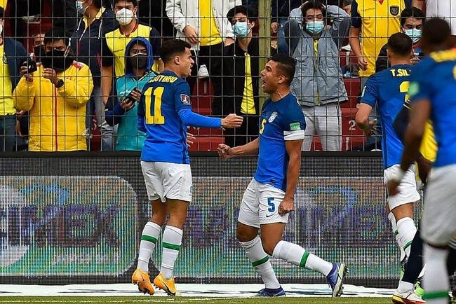 Brasil empatou com Equador em Quito, em jogo com arbitragem confusa 