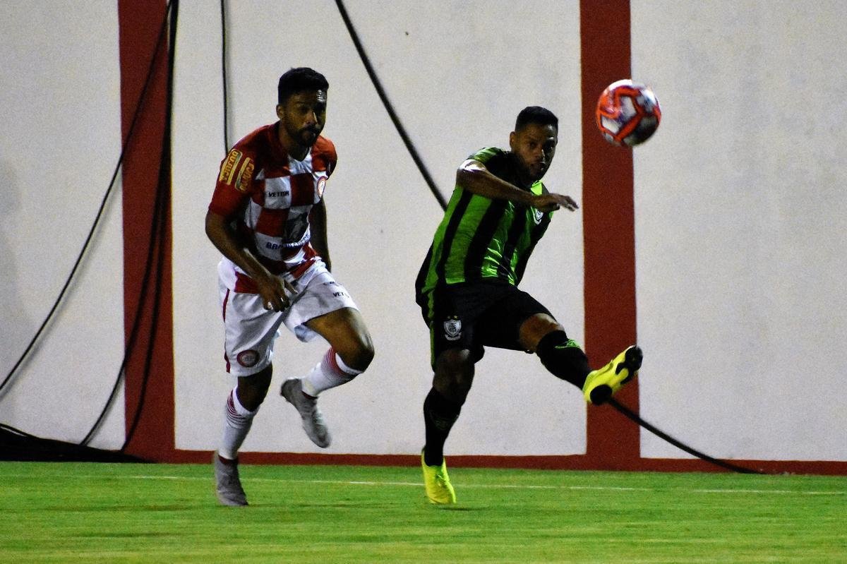 Amrica virou diante do Tombense no fim e conquistou primeira vitria como visitante no Mineiro