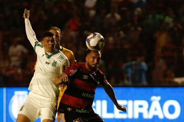 Na Ilha do Retiro, o Sport recebeu o América-MG para tentar buscar sua terceira vitória consecutiva