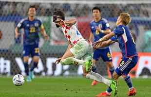 Lances da partida entre Japo e Crocia, pelas oitavas de final da Copa do Mundo.
