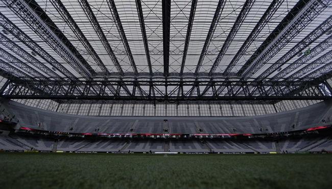 Arena da Baixada - um jogo e uma derrota. Foi um gol marcado e dois sofridos
