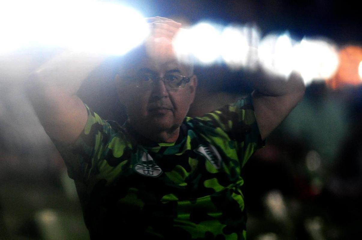 Fotos da torcida do Amrica na derrota por 3 a 2 para o Tolima, no Independncia, pelo Grupo D da Copa Libertadores