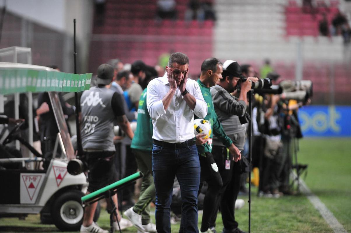 Fotos da partida entre Amrica e So Paulo, nesta quinta-feira (18), no Independncia, em Belo Horizonte, pelas quartas de final da Copa do Brasil.