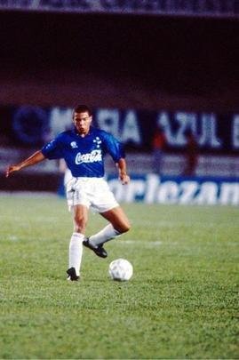1993 - Copa Ouro - Cruzeiro foi eliminado na semifinal ao ser derrotado pelo Atlético.