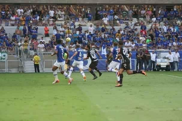 Imagens do segundo tempo do clssico entre Cruzeiro e Atltico, no Mineiro