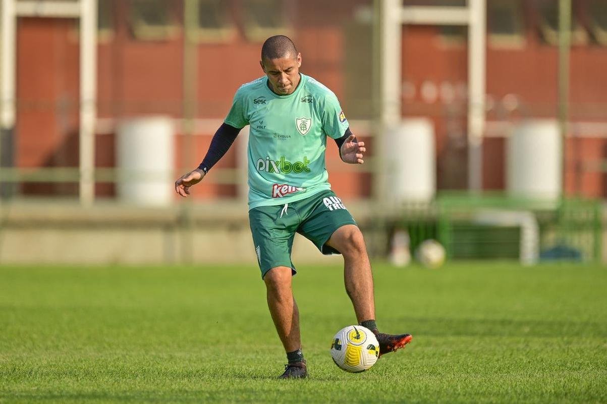 Em preparao para enfrentar o Corinthians no prximo domingo (18/9), o Amrica treinou nesta tera-feira (13/9)