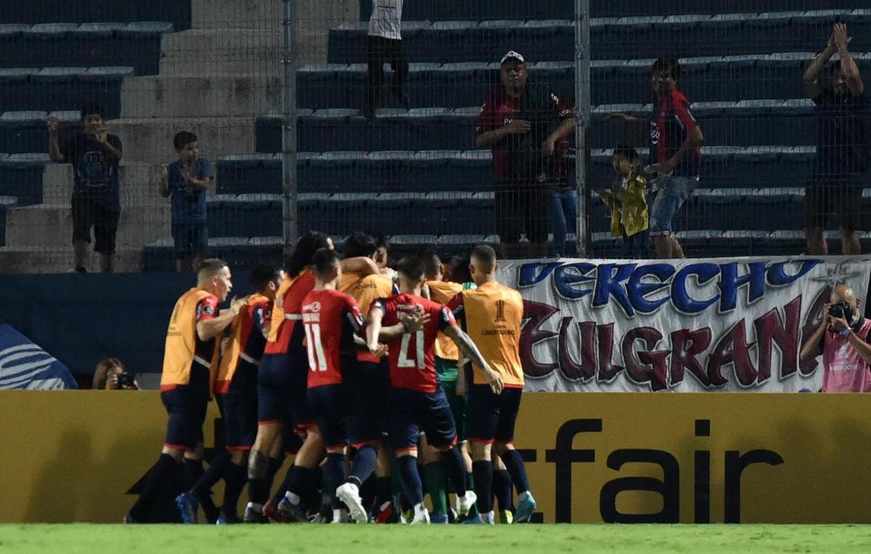 Cerro Porteo (2 colocado do Grupo G)
