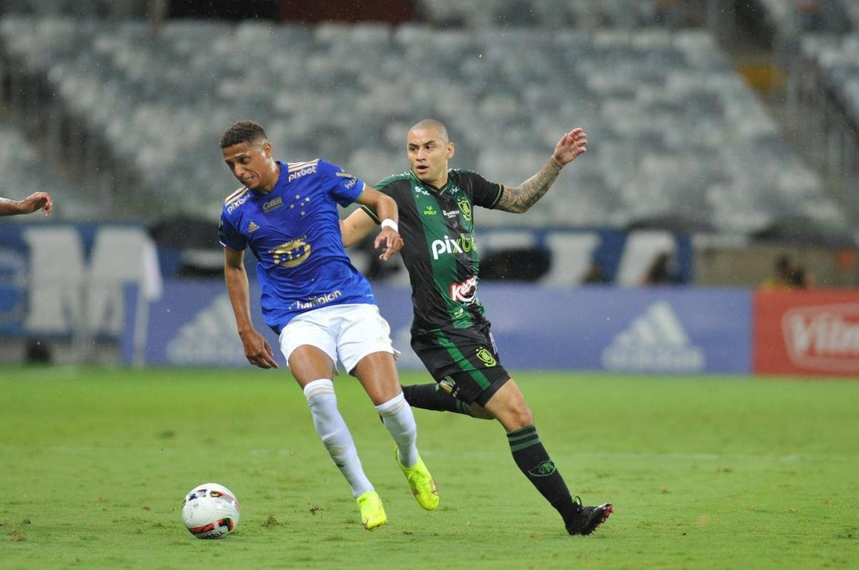 Fotos do cl�ssico entre Cruzeiro e Am�rica, no Mineir�o, em BH, pela 3� rodada do Campeonato Mineiro