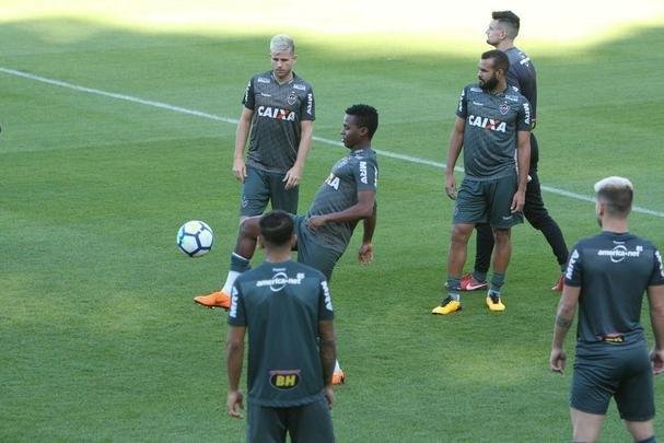 Atltico se prepara para enfrentar o Paran; veja fotos