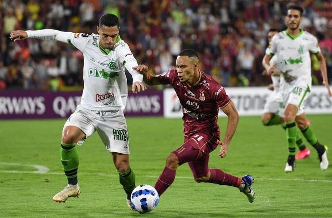 O sonho do Am�rica na primeira campanha na hist�ria da Libertadores terminou em 19 de maio.  O Coelho empatou em 2 a 2 com o Tolima no Est�dio Manuel Murilo Toro, em Ibagu�, na Col�mbia, e foi eliminado do torneio na fase de grupos. 
