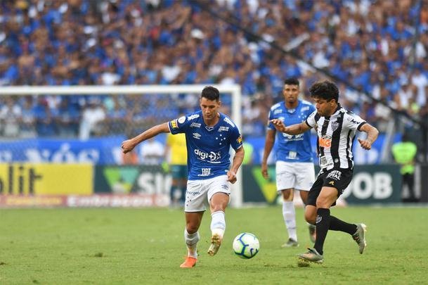 As melhores fotos do clássico entre Cruzeiro e Atlético, no Mineirão, pela 32ª rodada do Campeonato Brasileiro