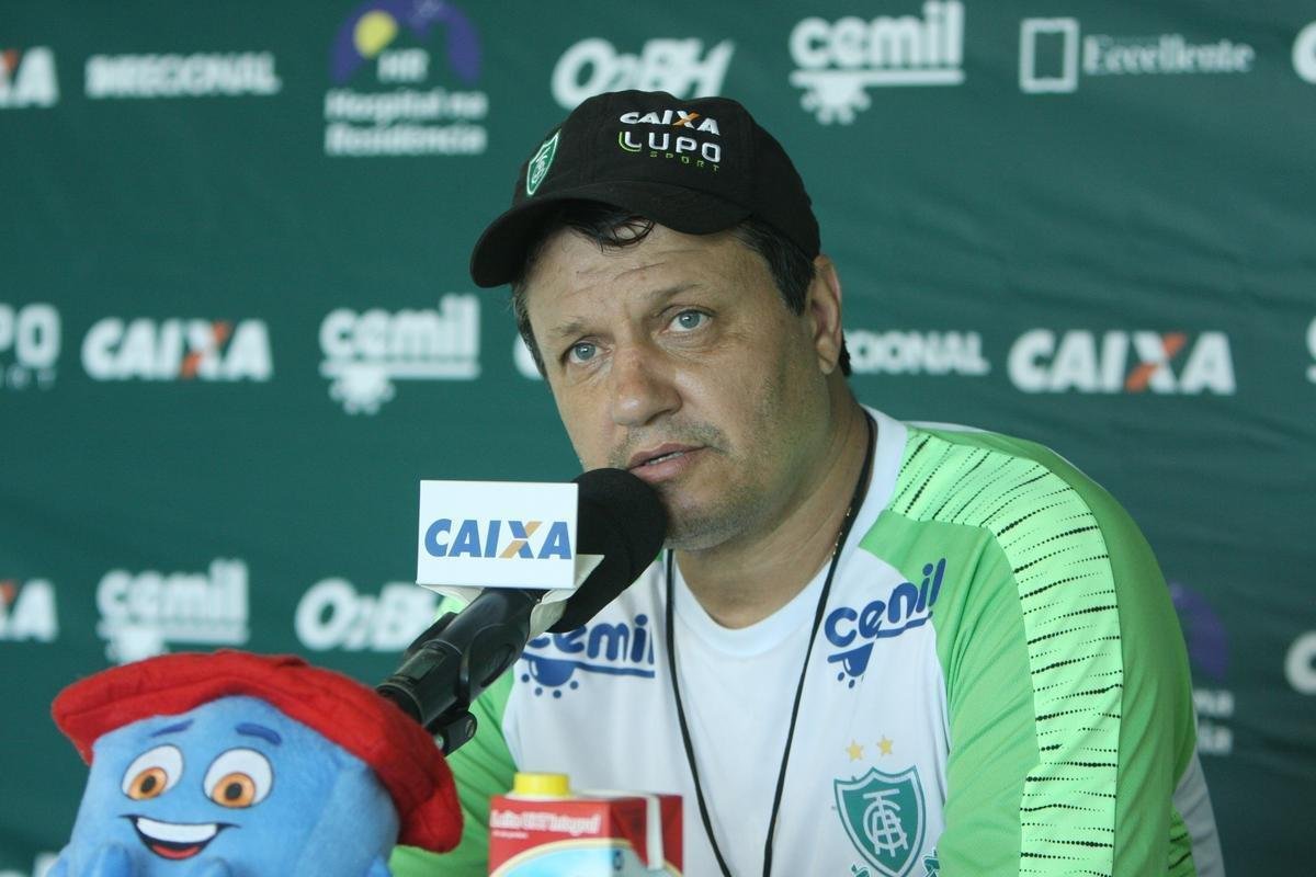 Adilson Batista (2018): 19 jogos, 4 vitrias, 8 empates, 7 derrotas (35,1% de aproveitamento)