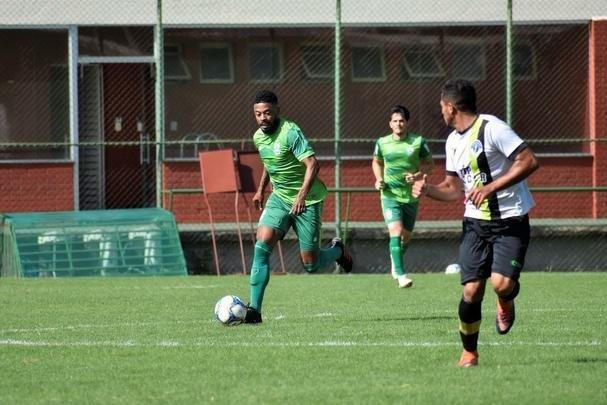Imagens do jogo-treino do Amrica contra o Inter de Minas