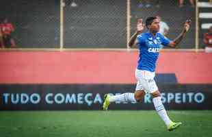 Cruzeiro empatou com Vitria no Barrado, em Salvador, por 1 a 1, pela 17 rodada do Brasileiro