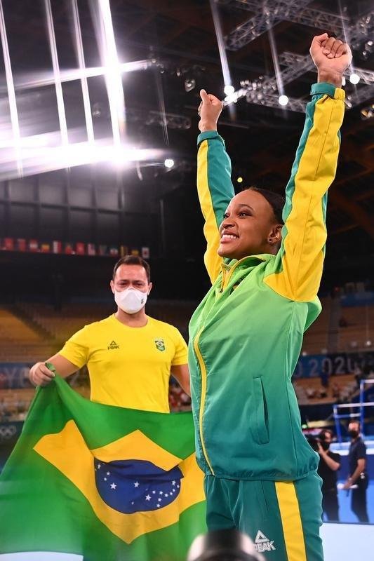 Rebeca Andrade conquistou a medalha de ouro no salto