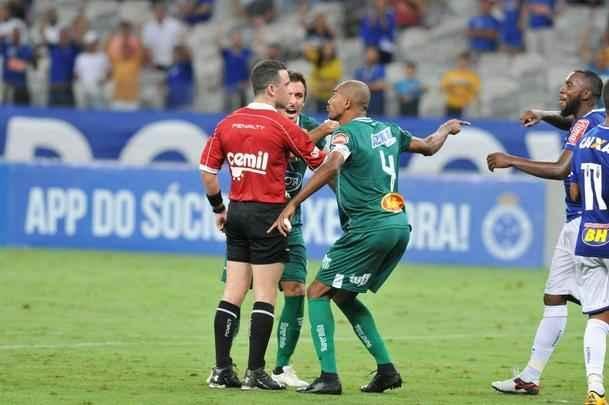 Cruzeiro goleou Uberlndia no Mineiro e chegou  liderana do Mineiro 2016