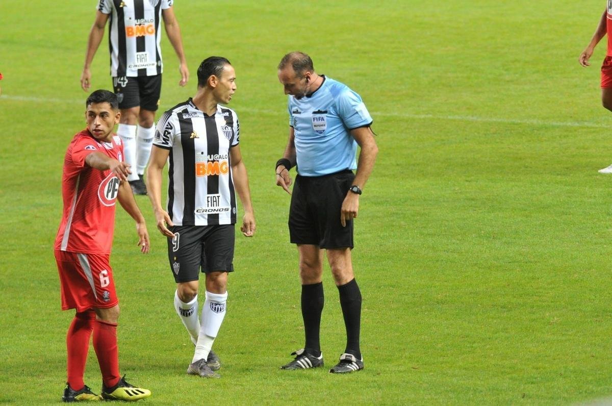 Fotos do primeiro tempo de Atltico x Unin La Calera-CHI, no Independncia, pela Copa Sul-Americana