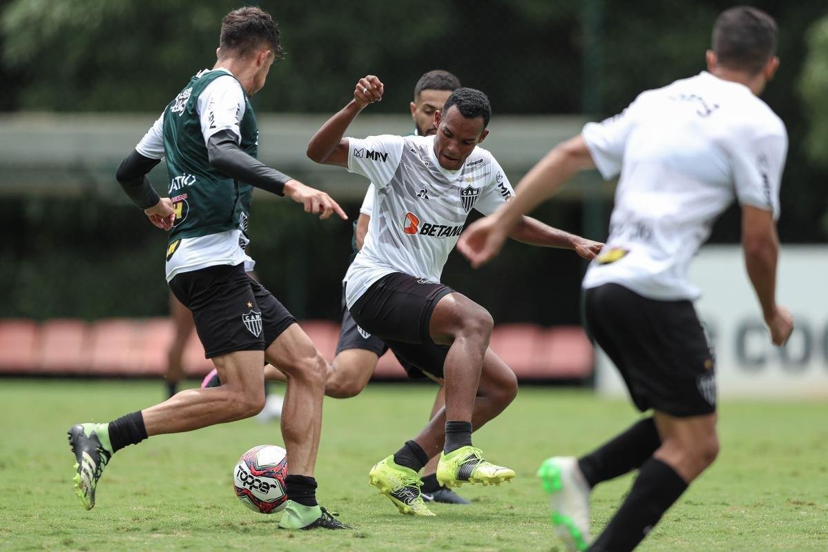 Fotos do treino do Atltico desta sexta, o primeiro aps a sada de Sampaoli