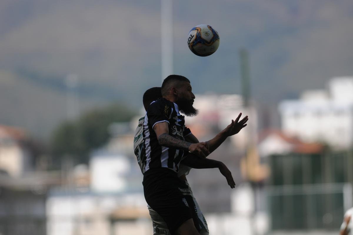 Amrica foi derrotado em casa pelo Figueirense