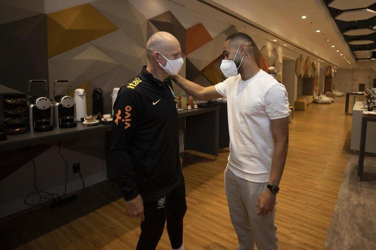 Los jugadores se presentan 