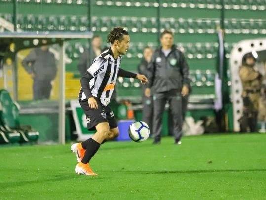 Atlético venceu a Chapecoense de virada por 2 a 1