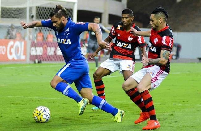 Imagens do duelo entre Flamengo e Cruzeiro pela 27 rodada do Brasileiro