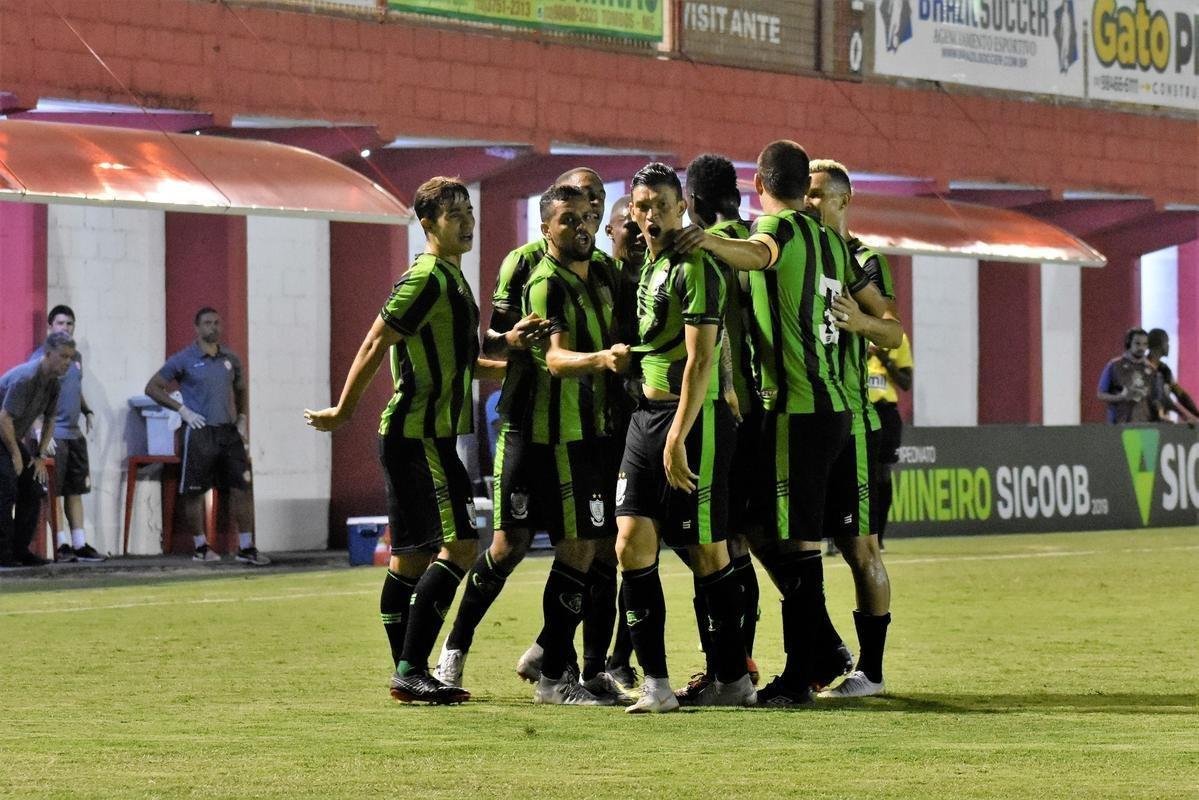 Amrica virou diante do Tombense no fim e conquistou primeira vitria como visitante no Mineiro