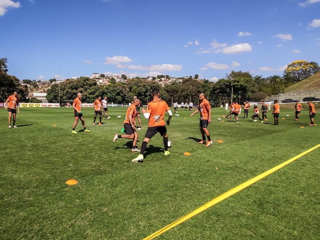 Jogadores do Atltico treinaram na manh deste domingo, em preparao para jogo contra La Equidad-COL