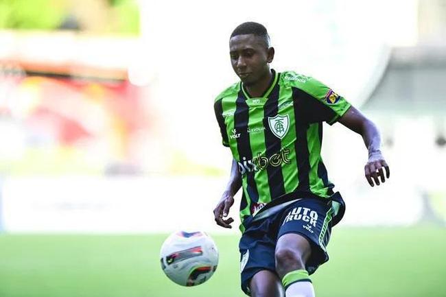 Carlos Junio - lateral-esquerdo de 21 anos: emprestado ao Azurir-PR até o fim do Campeonato Paranaense de 2023