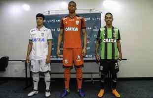 Coelho lanou nova coleo de uniformes antes da partida contra o Boa Esporte