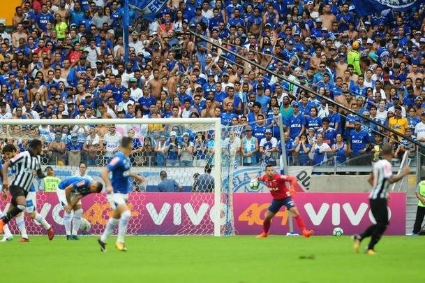 Imagens do clssico entre Cruzeiro e Atltico, pela 30 rodada da Srie A, no Mineiro